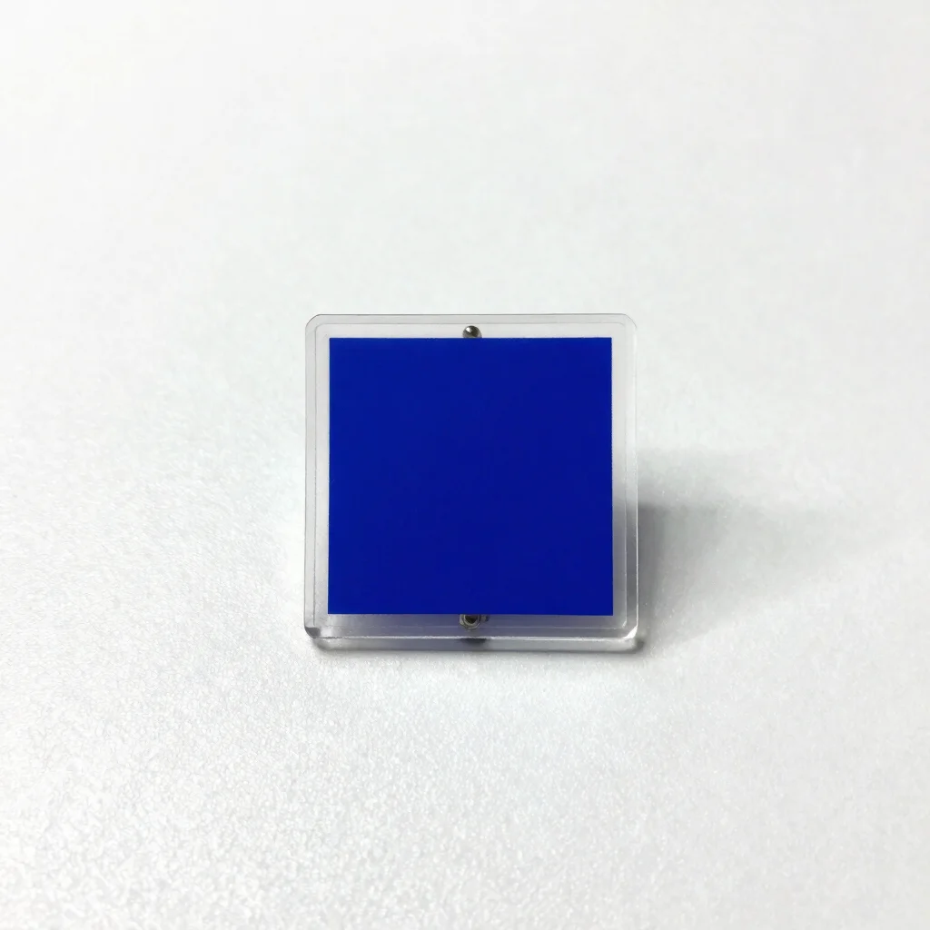 Pin Akrilik Berlapis